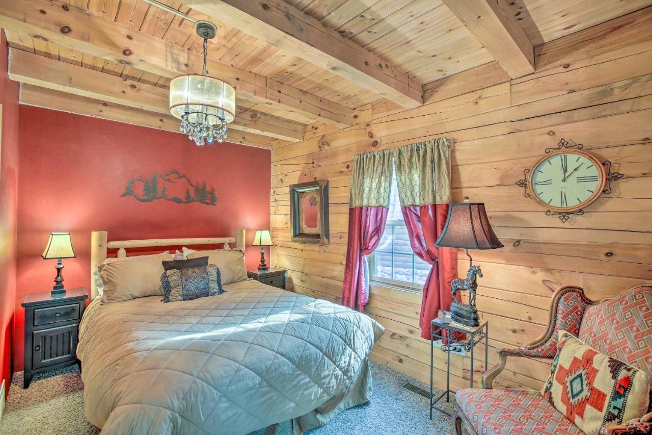 Resort Cabin With Fire Pit Golf, Hike And Play! Rothbury Экстерьер фото