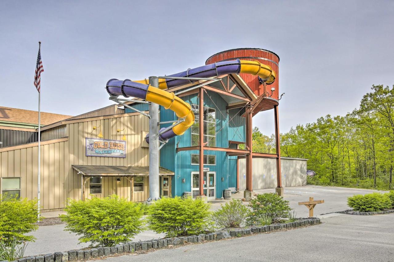 Resort Cabin With Fire Pit Golf, Hike And Play! Rothbury Экстерьер фото